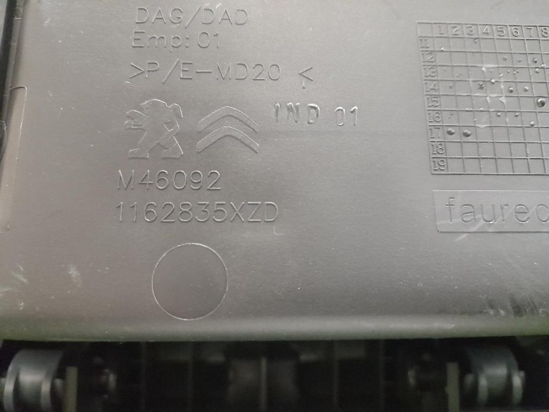 BOX Portaoggetti 1162820XZD Citroen C4 Grand Picasso II 2016