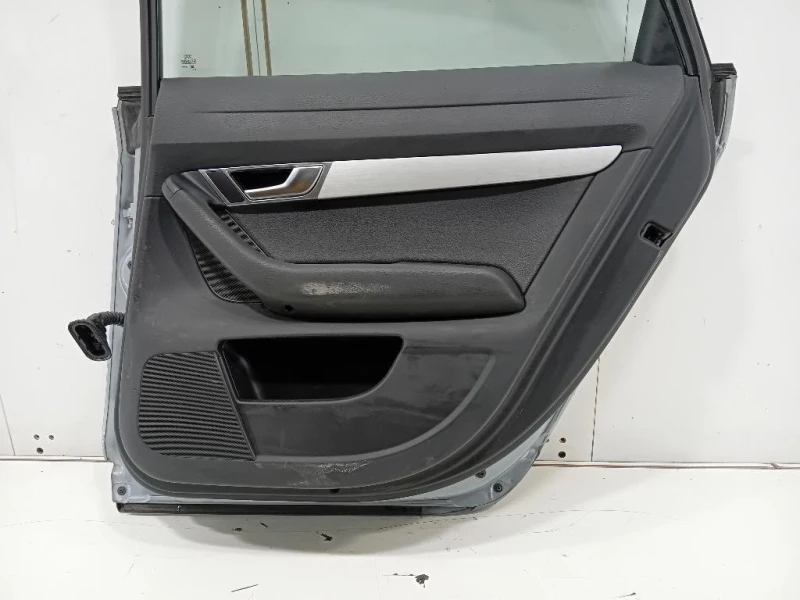 Porta POST DX 4G5833052 Audi A6 4F2 2008