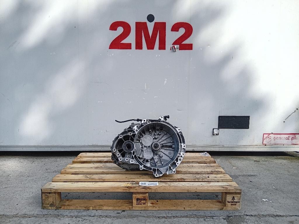 Cambio LR072023 GJ3R7002BC JLR M66 2WD Land Rover Range Rover Evoque II 2019