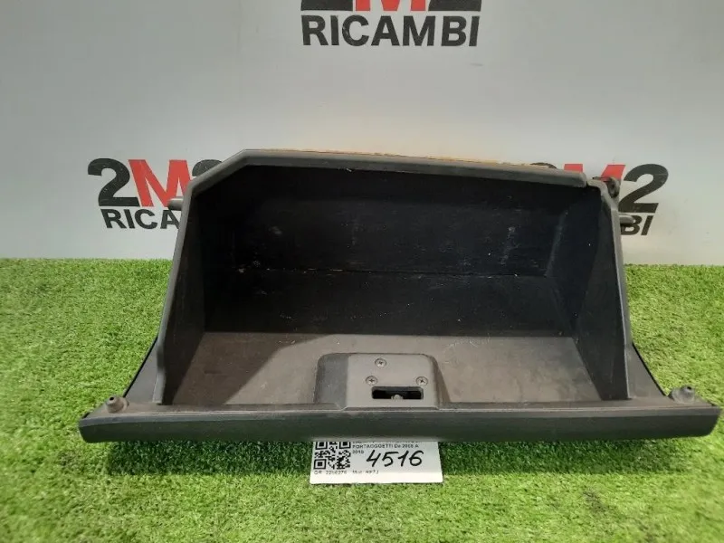 BOX Portaoggetti GS1D-64161 Mazda 6 II SW 2008