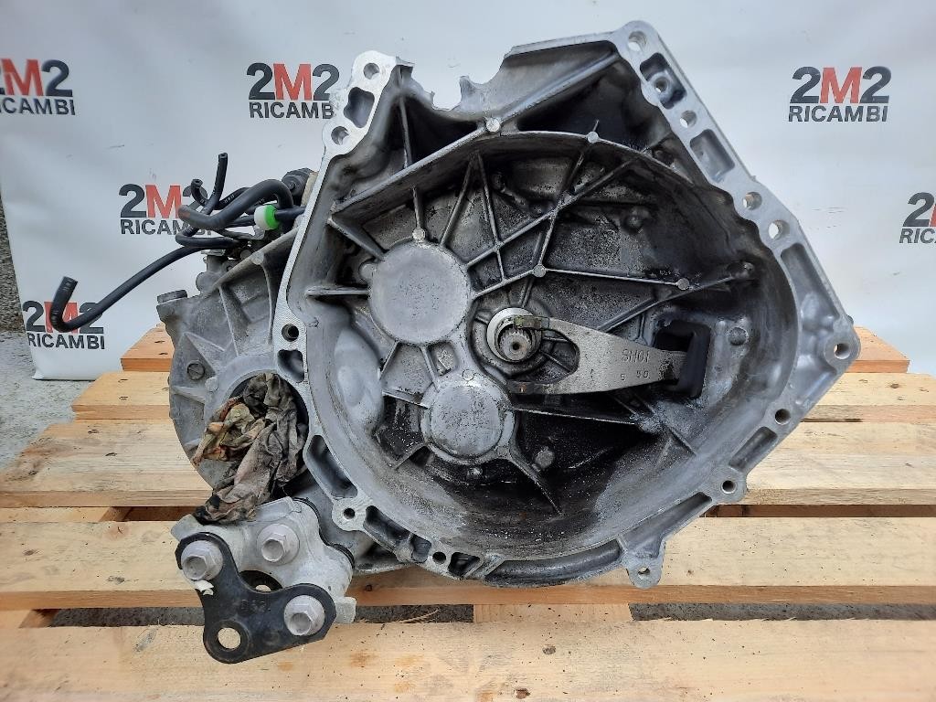 Cambio EE 5TH0617290 6 MARCE MANUALE D60103000 Mazda 6 III 2013