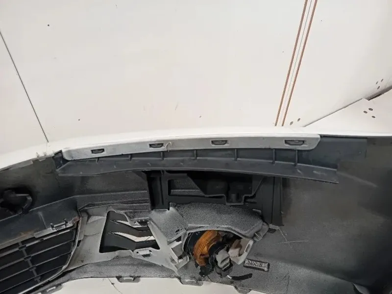 Paraurti ANT 5K0807221 Volkswagen GOLF VI 2009