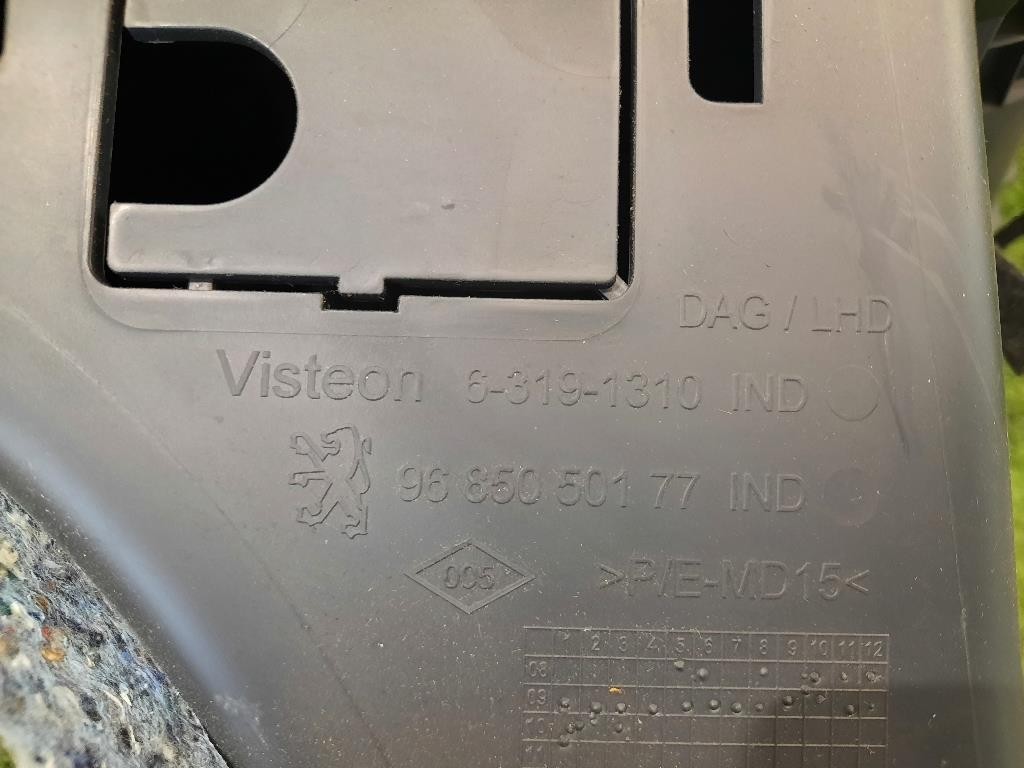 BOX Portaoggetti 8218YP 9685050177 Peugeot 3008 I 2009