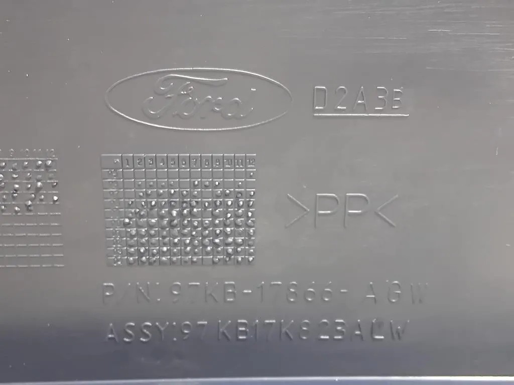 Paraurti Centrale POST 97KB-17866-AGW Ford KA II 2009