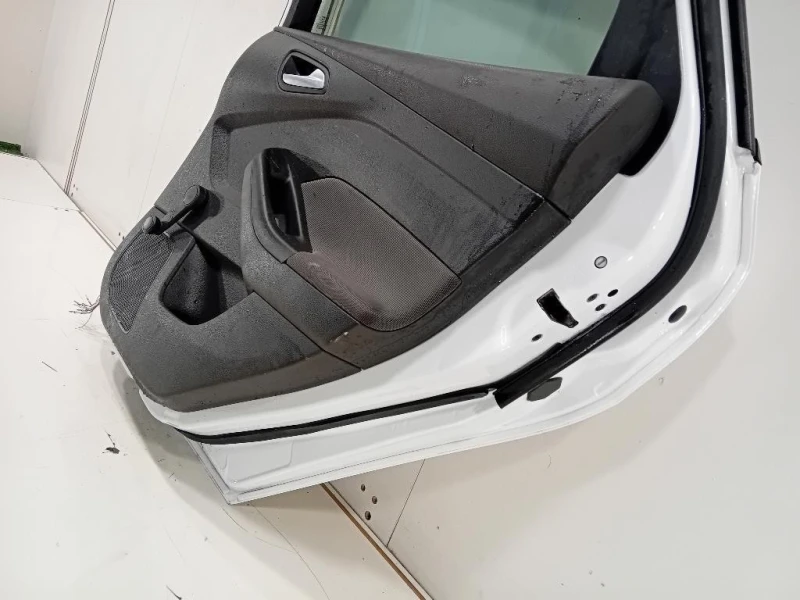 Porta POST DX 2172763 Ford Focus IV SW 2011