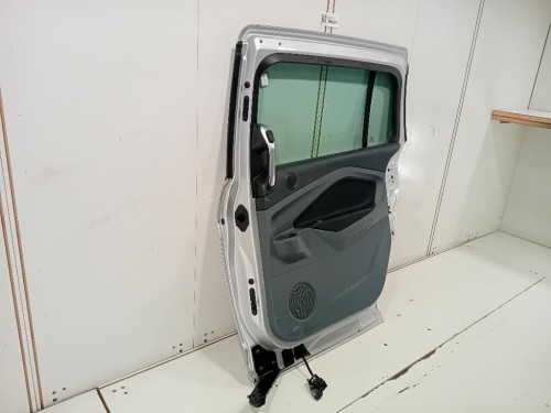 Paraurti Centrale POST A6398800371 Mercedes VITO W639 2004