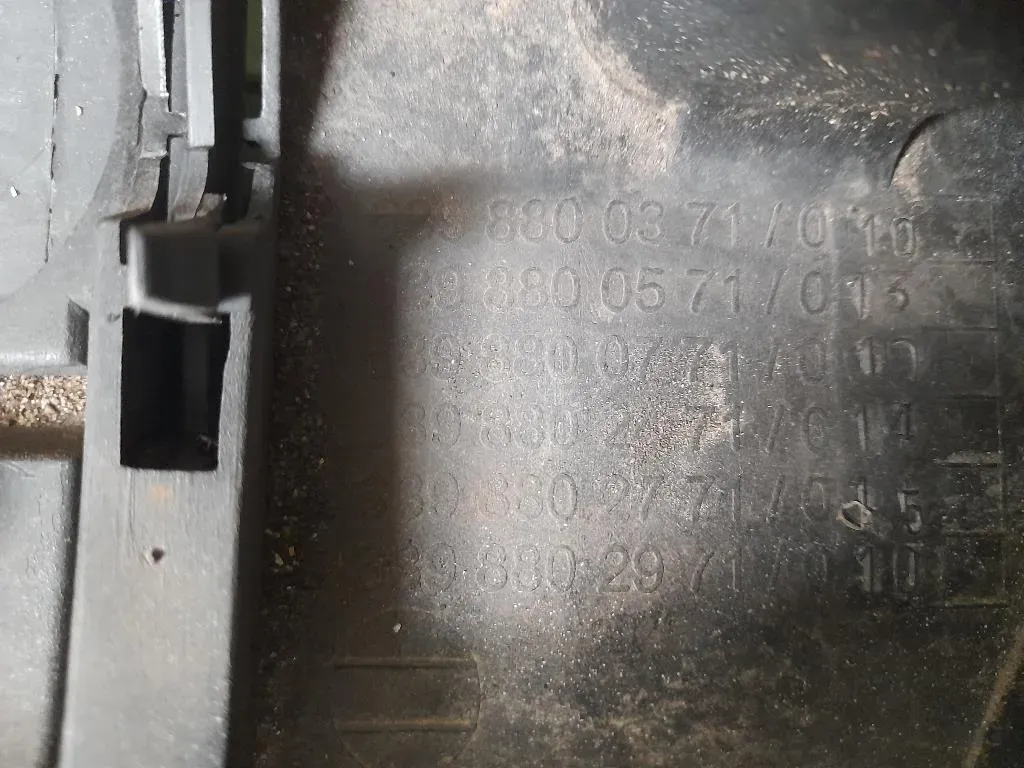 Paraurti Centrale POST A6398800371 Mercedes VITO W639 2004