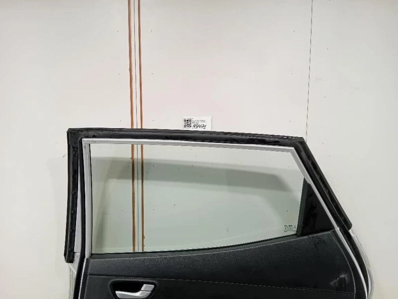 Porta POST DX 770042W000 Hyundai Santa FÉ IV 2013