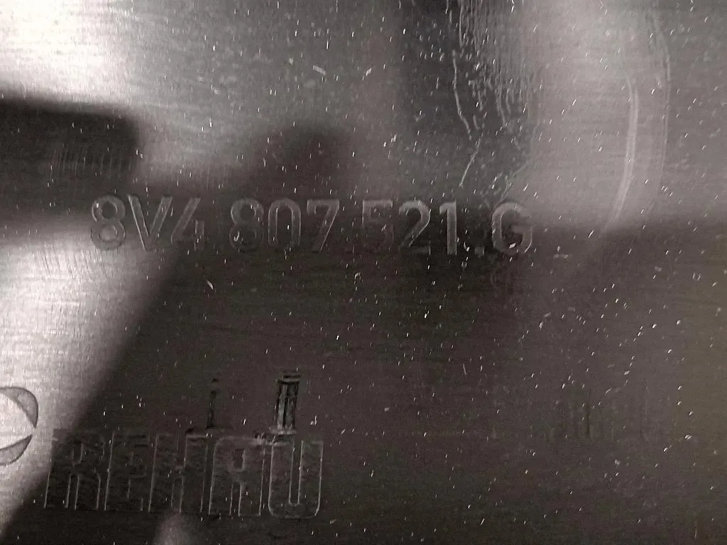 Paraurti INF POST 8V4807521G Audi A3 8PA Sportback 2010