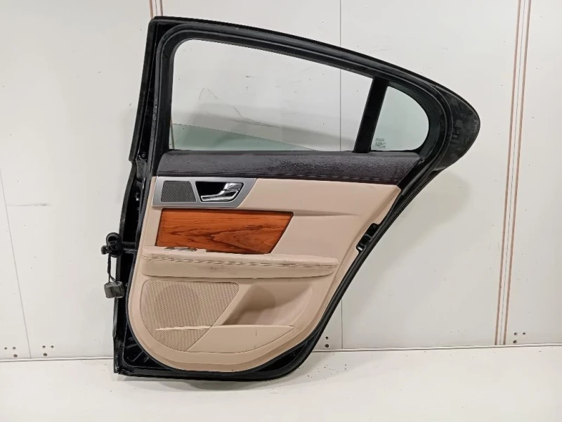 Porta POST DX Jaguar XF I 2008