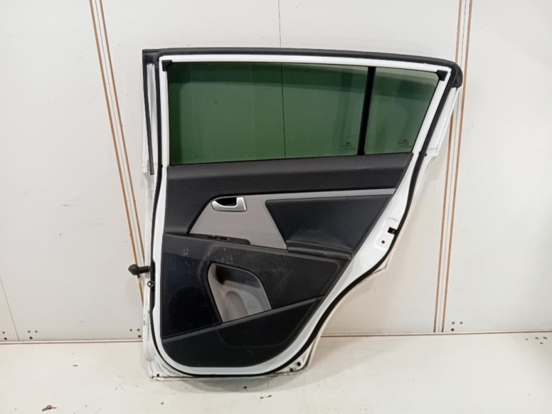 Porta POST DX 770043W010 Kia Sportage III 2010