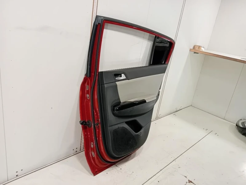 Porta POST DX 770043W010 Kia Sportage III 2010