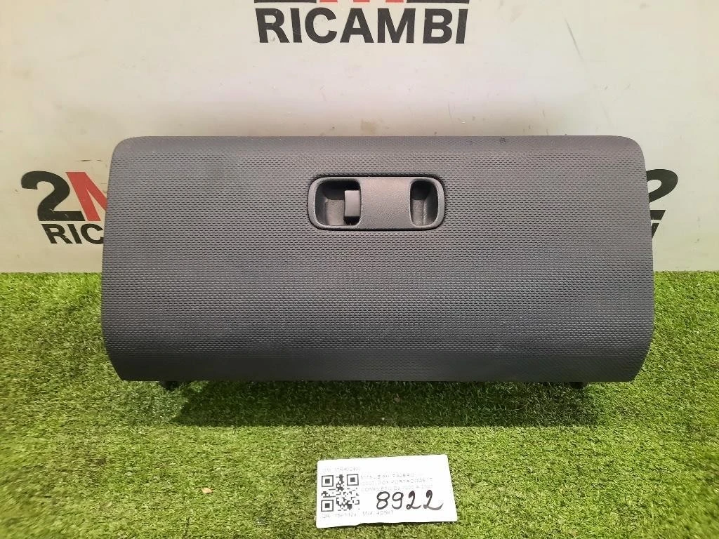 BOX Portaoggetti Completo MR402402 Mitsubishi Pajero III 2000