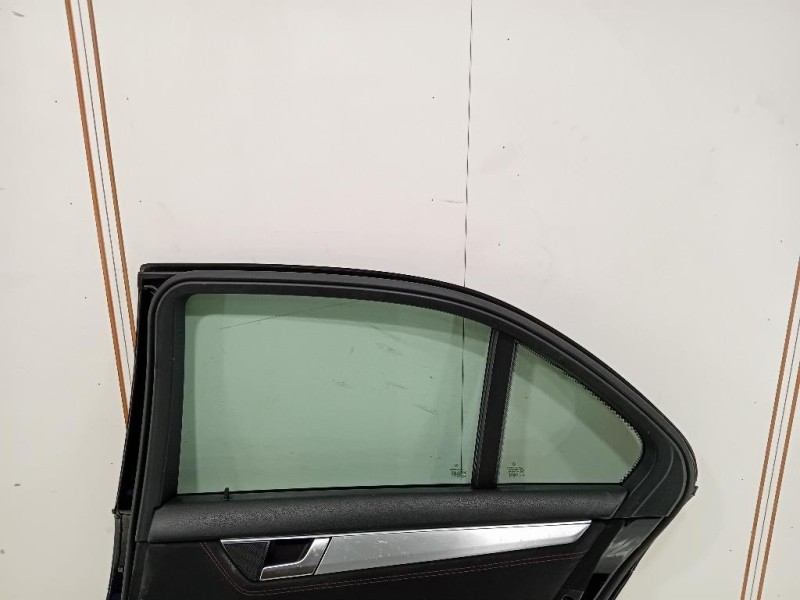 Porta POST DX A2047302100 Mercedes Classe C W204 2011