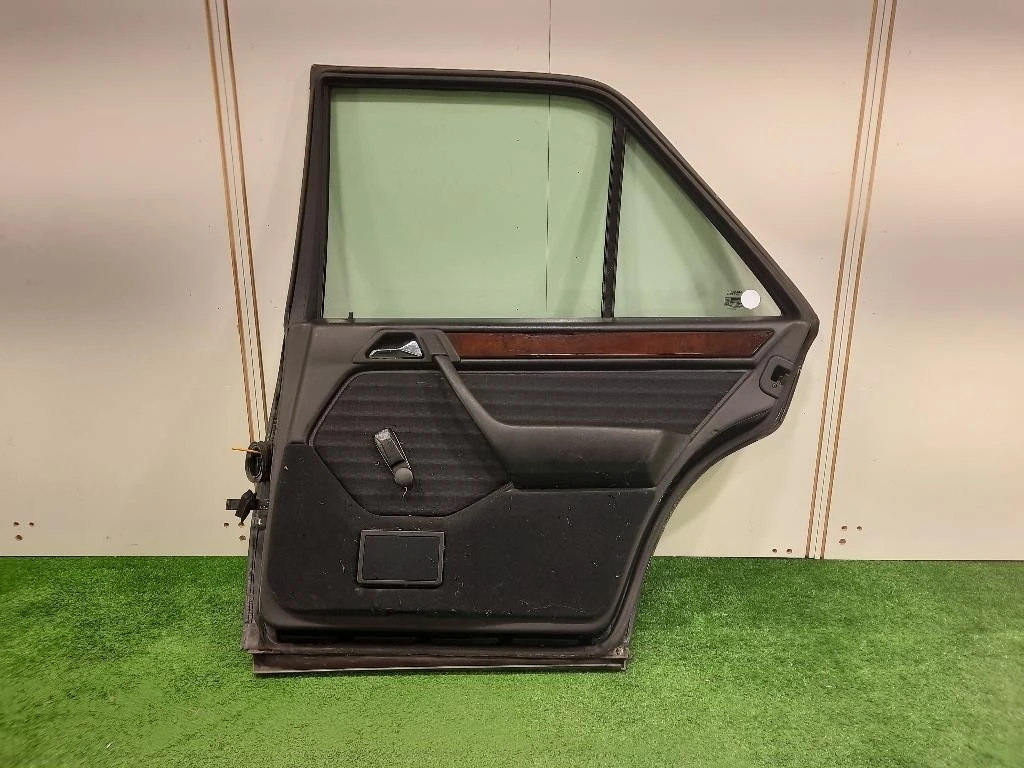 Porta POST DX NUDA A1247304005 Mercedes Classe E W124 1985