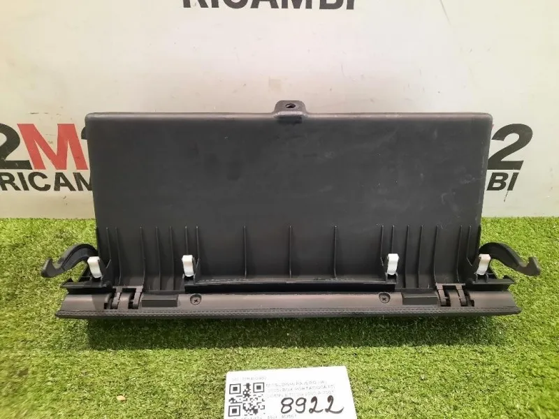 BOX Portaoggetti Completo MR402402 Mitsubishi Pajero III 2000