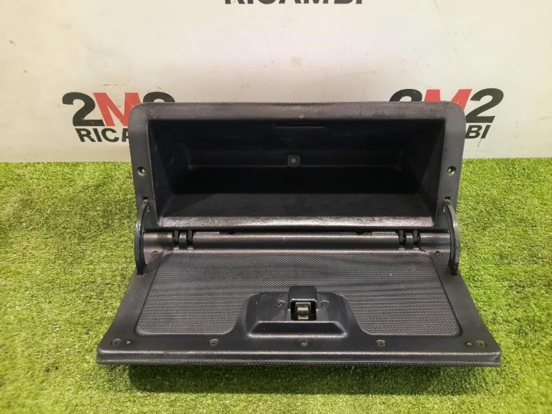 BOX Portaoggetti Completo MR402402 Mitsubishi Pajero III 2000