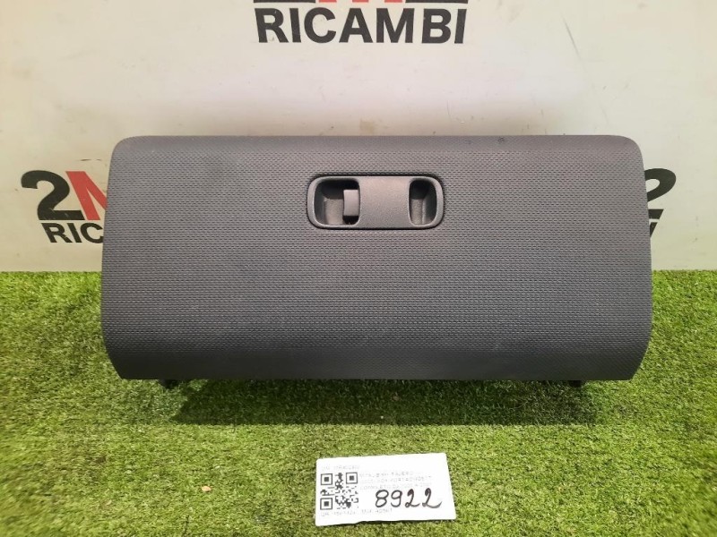 BOX Portaoggetti Completo MR402402 Mitsubishi Pajero III 2000