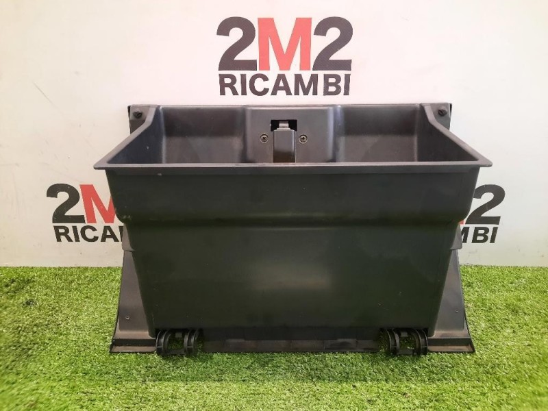 BOX Portaoggetti Completo MB892319 Mitsubishi Pajero III 2000