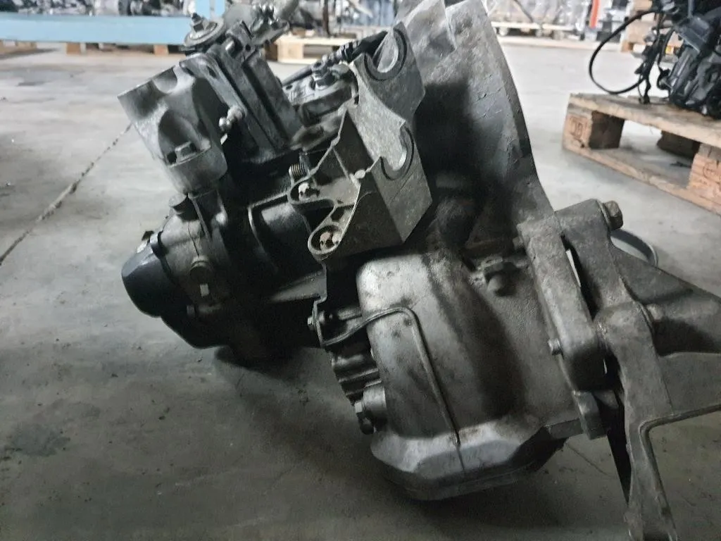 Cambio 24583202 A14XER Opel Astra J 2010