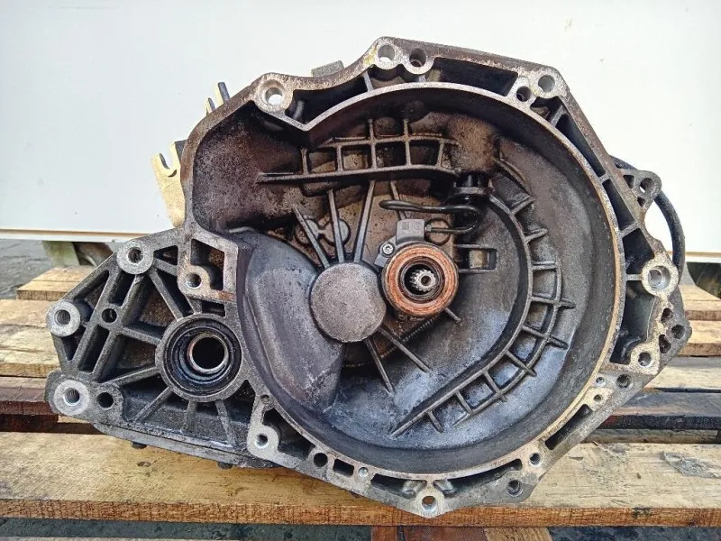 Cambio MDG 5 MARCE MANUALE Opel Astra J 2012