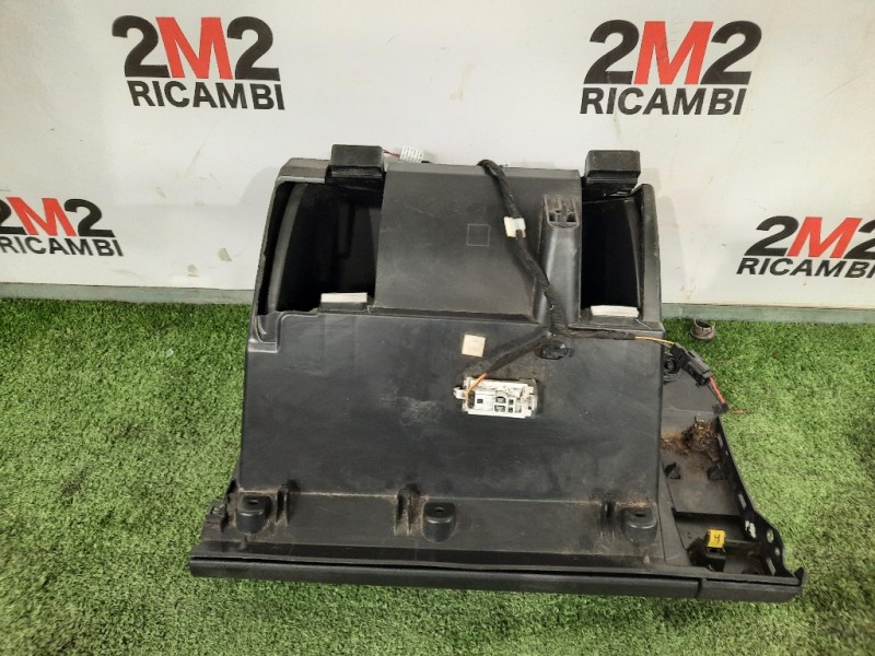 BOX Portaoggetti Completo 682526225R Renault Kadjar 2015