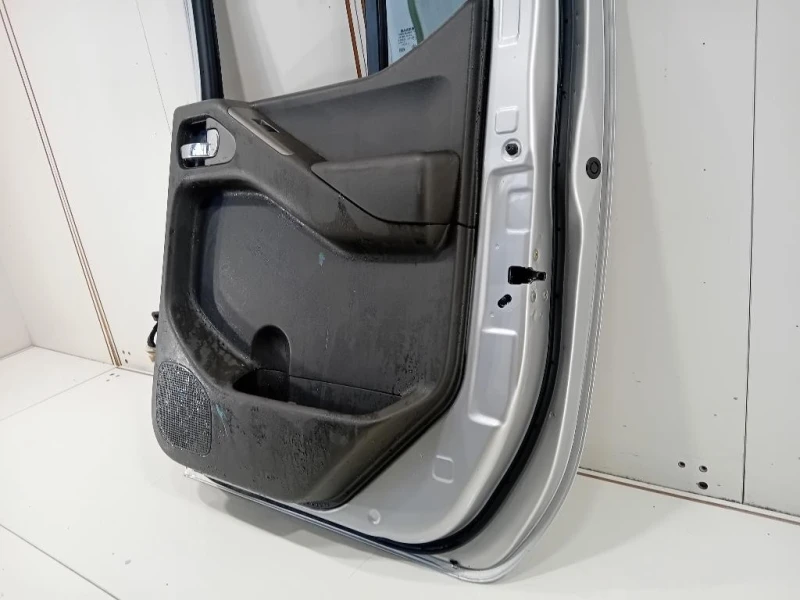 Porta POST DX 82100EB30J Nissan Navara 2005