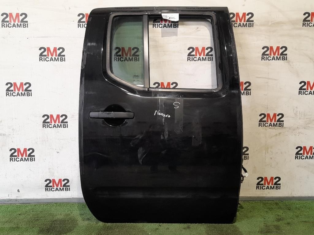Porta POST DX NP300 Nissan Navara 2010