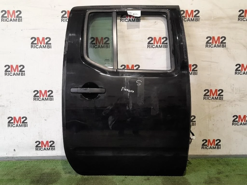 Porta POST DX NP300 Nissan Navara 2010