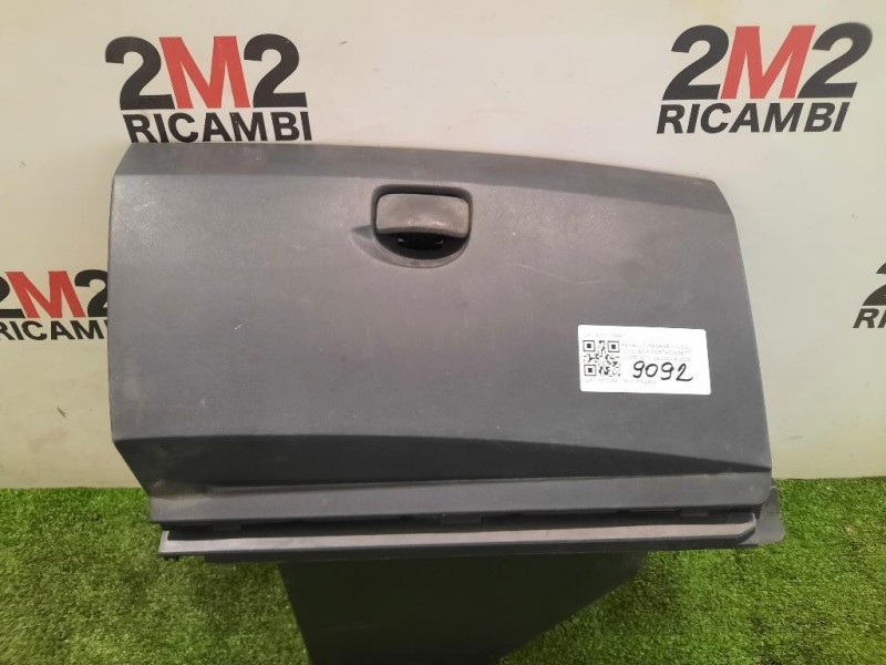 BOX Portaoggetti Completo 8200179947 Renault Megane II CC 2003