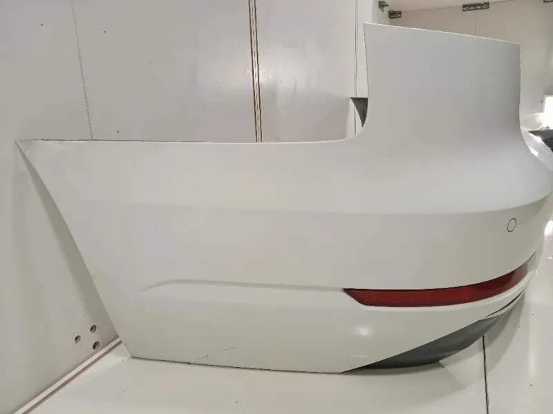 Paraurti POST 8W9807067A 8W9807511J Audi A4 8W5 Avant 2015