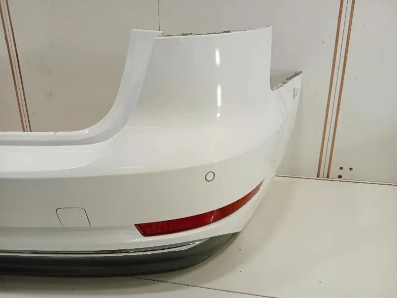 Paraurti POST 8W9807067A 8W9807511J Audi A4 8W5 Avant 2015