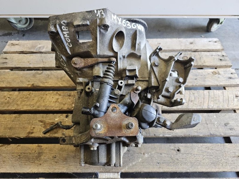 Cambio MML 5 MARCE MANUALE Opel Combo D TOUR 2012