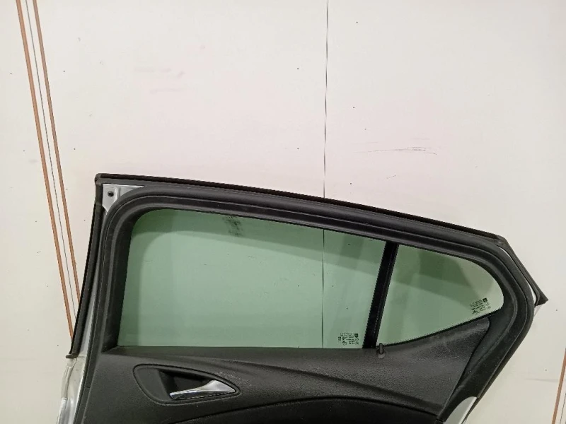 Porta POST DX 39094743 Opel Astra K 2016
