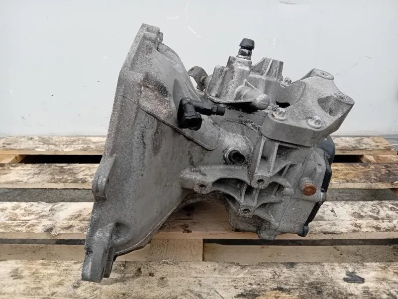 Cambio MDG 55565177 5 MARCE MANUALE Opel Corsa E 2014