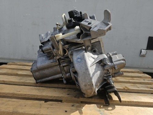 Cambio 9811243810 1636249680 Opel Corsa F 2019