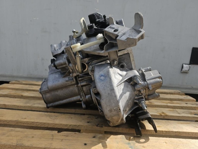 Cambio 9811243810 1636249680 Opel Corsa F 2019