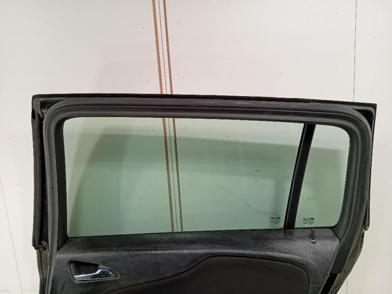 Porta POST DX Opel Zafira C 2012
