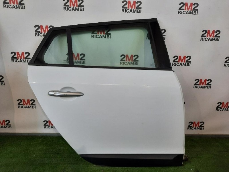 Porta POST DX 801003697R Renault Mégane III SW 2009