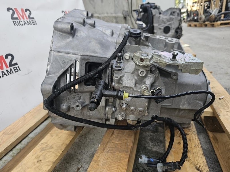 Cambio CAMBIO MANUALE Peugeot 208 I 2015