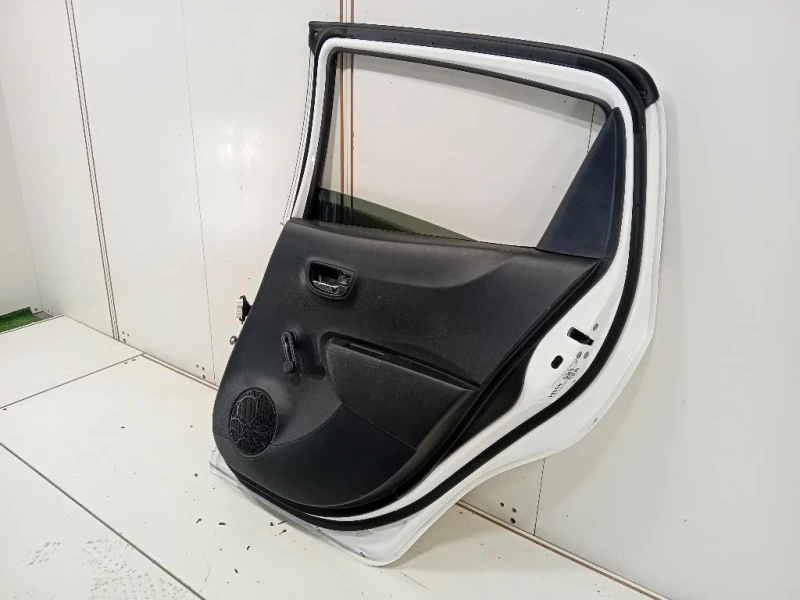 Porta POST DX 670030D190 Toyota Yaris IV 2012