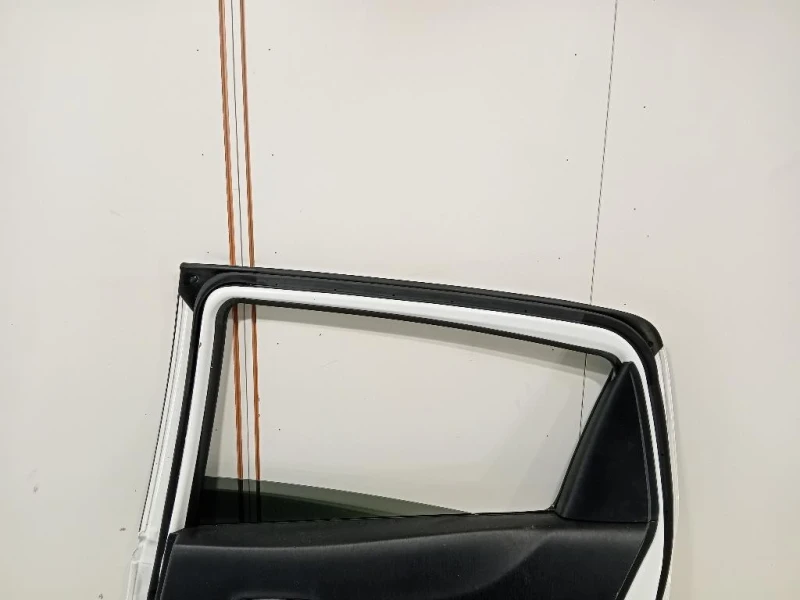 Porta POST DX 670030D190 Toyota Yaris IV 2012