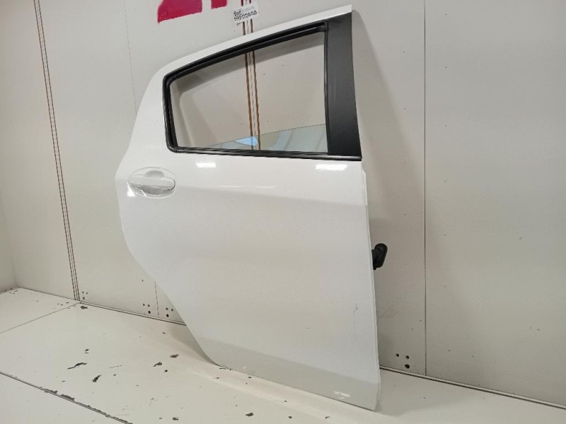 Porta POST DX 670030D190 Toyota Yaris IV 2014