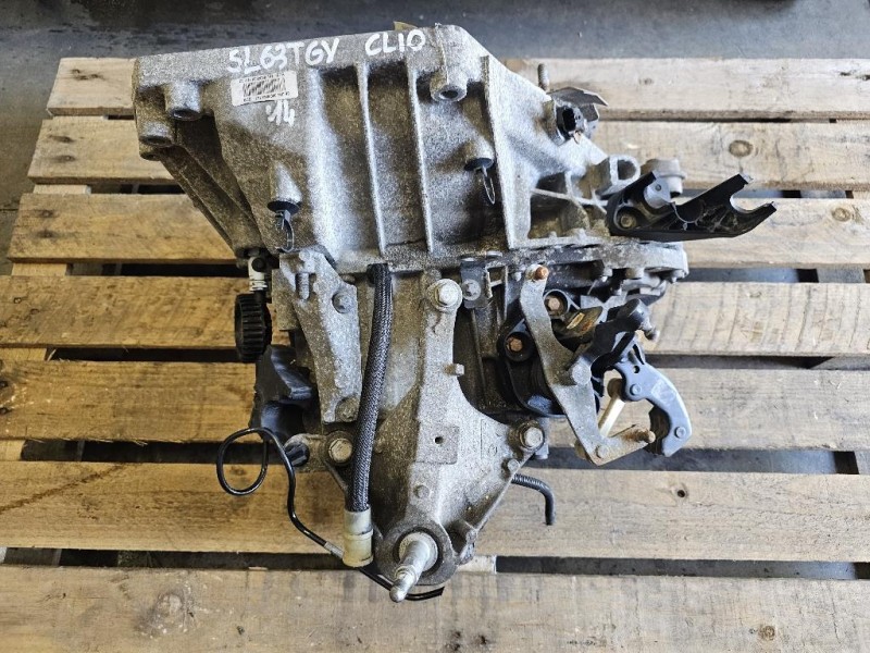 Cambio JH3 334 - R049842 Renault CLIO IV 2013