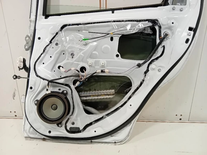 Porta POST DX 670030D190 Toyota Yaris IV 2017