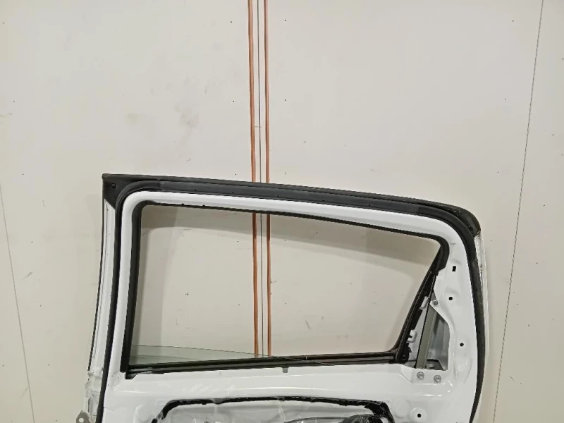 Porta POST DX 670030D190 Toyota Yaris IV 2017