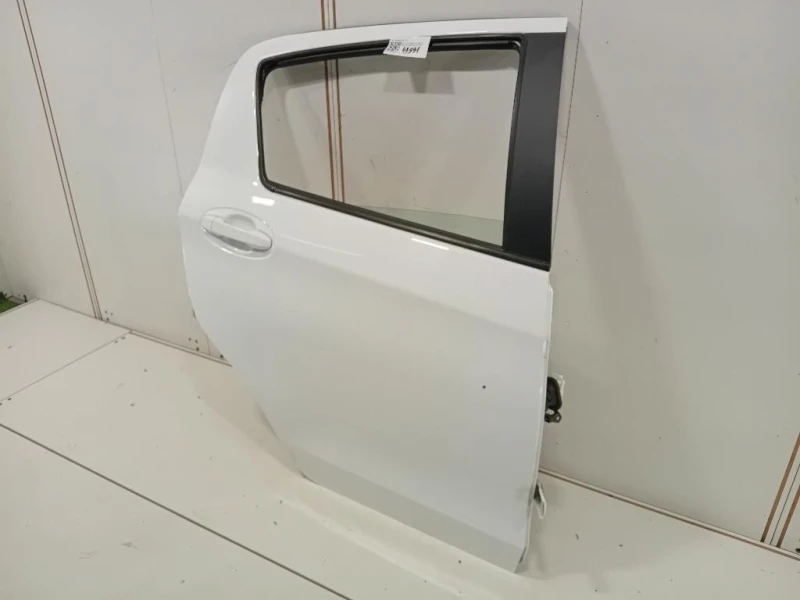 Porta POST DX 670030D190 Toyota Yaris IV 2017