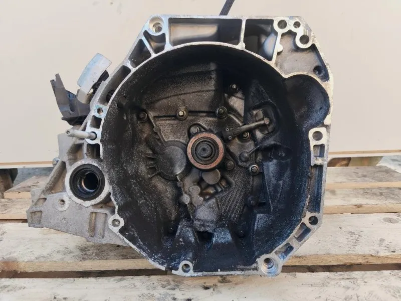 Cambio R371685 5 MARCE MANUALE Renault CLIO IV 2016