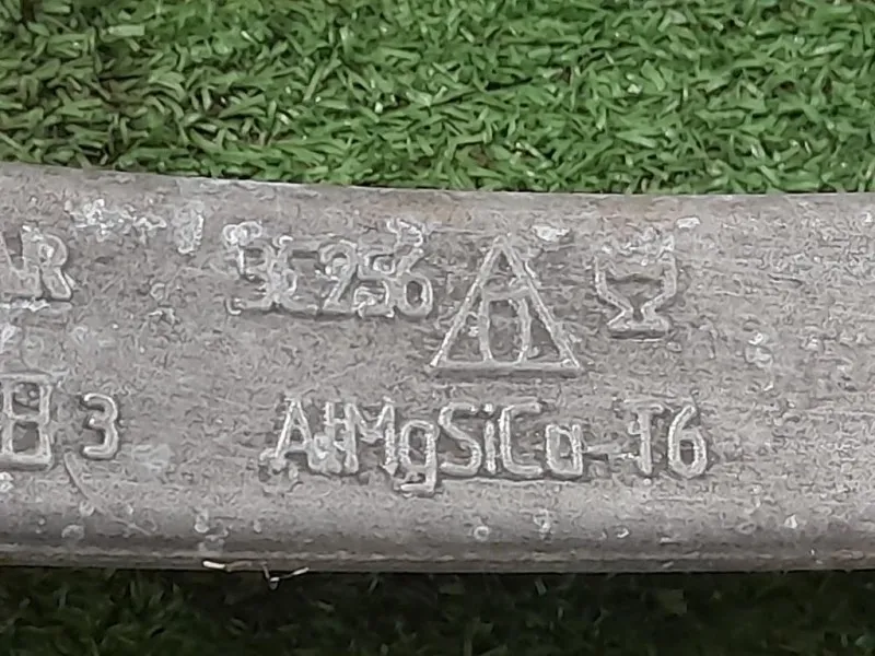 Braccio Oscillante ANT INF ANT DX 3C256 DX Jaguar XF I 2008