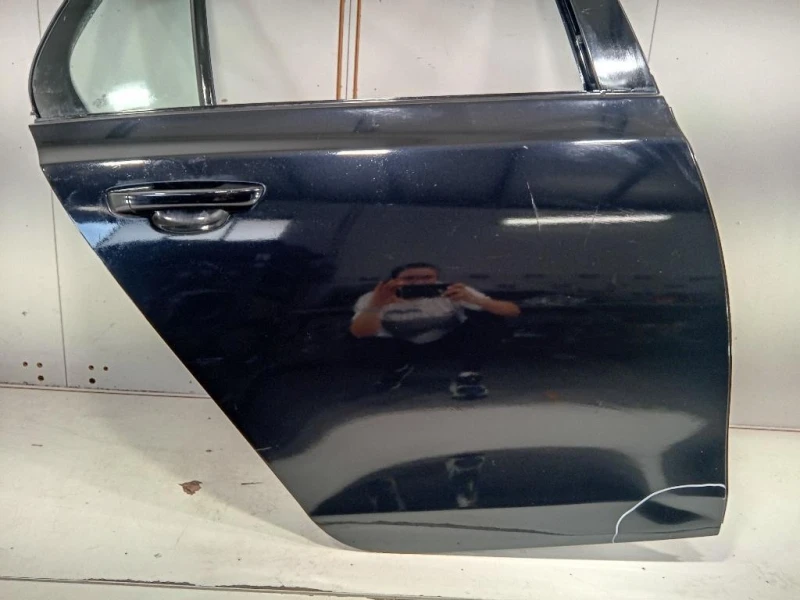 Porta POST DX 5K6833312 Volkswagen GOLF VI 2009